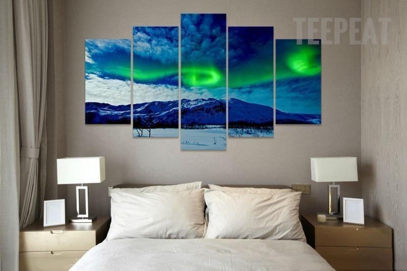 Aurora Borealis In The Cloudy Sky Nature Leinwandbilder Kunstdrucke  