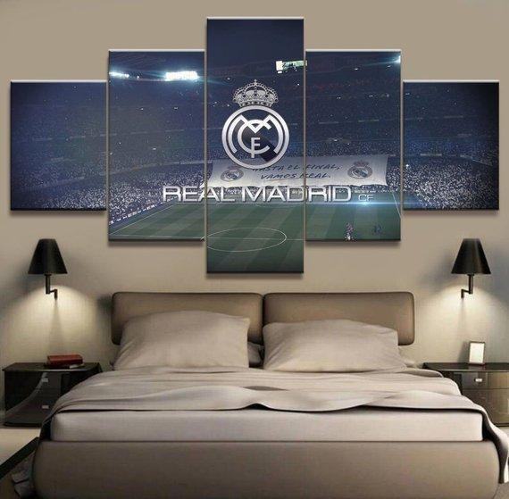Real Madrid Stadium Football With Logo Sport Leinwandbilder Kunstdrucke Rahmen