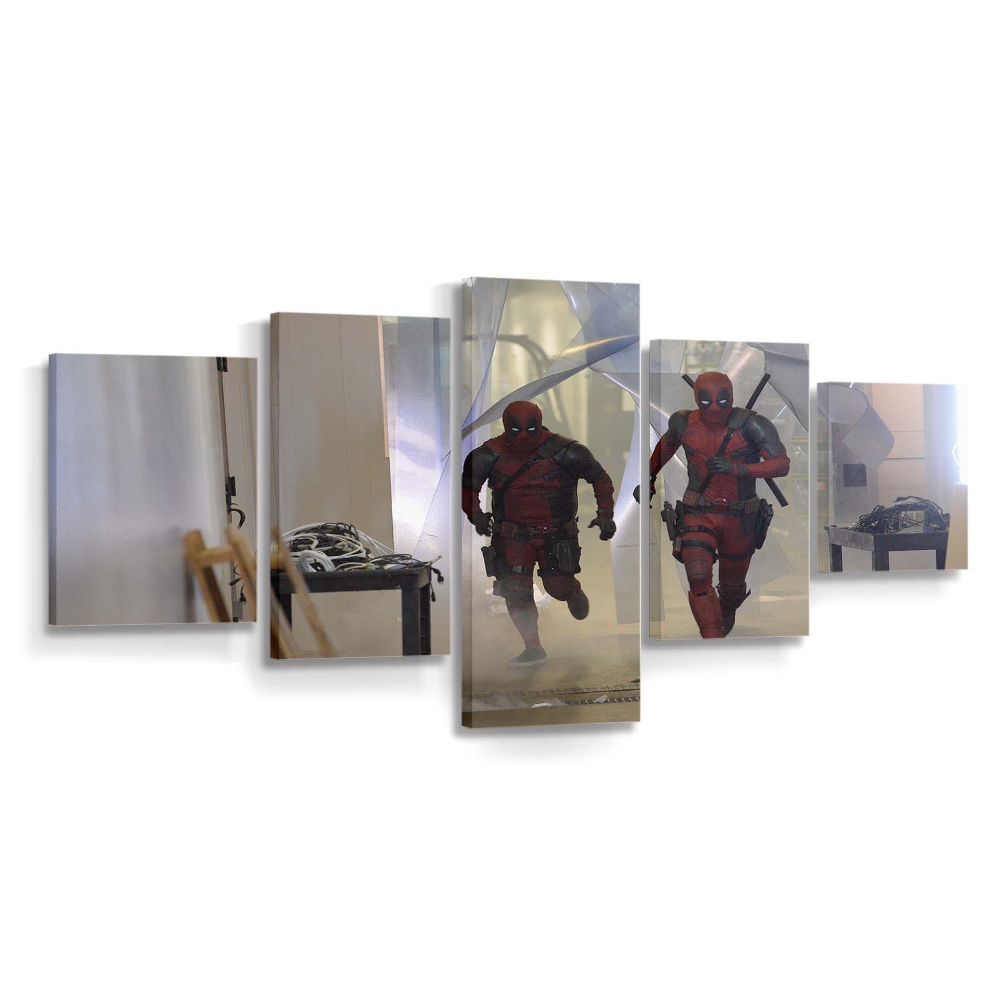 Ryan Renolds und James Corden im Deadpool-Outfit Leinwandbild - Marvel Wanddeko