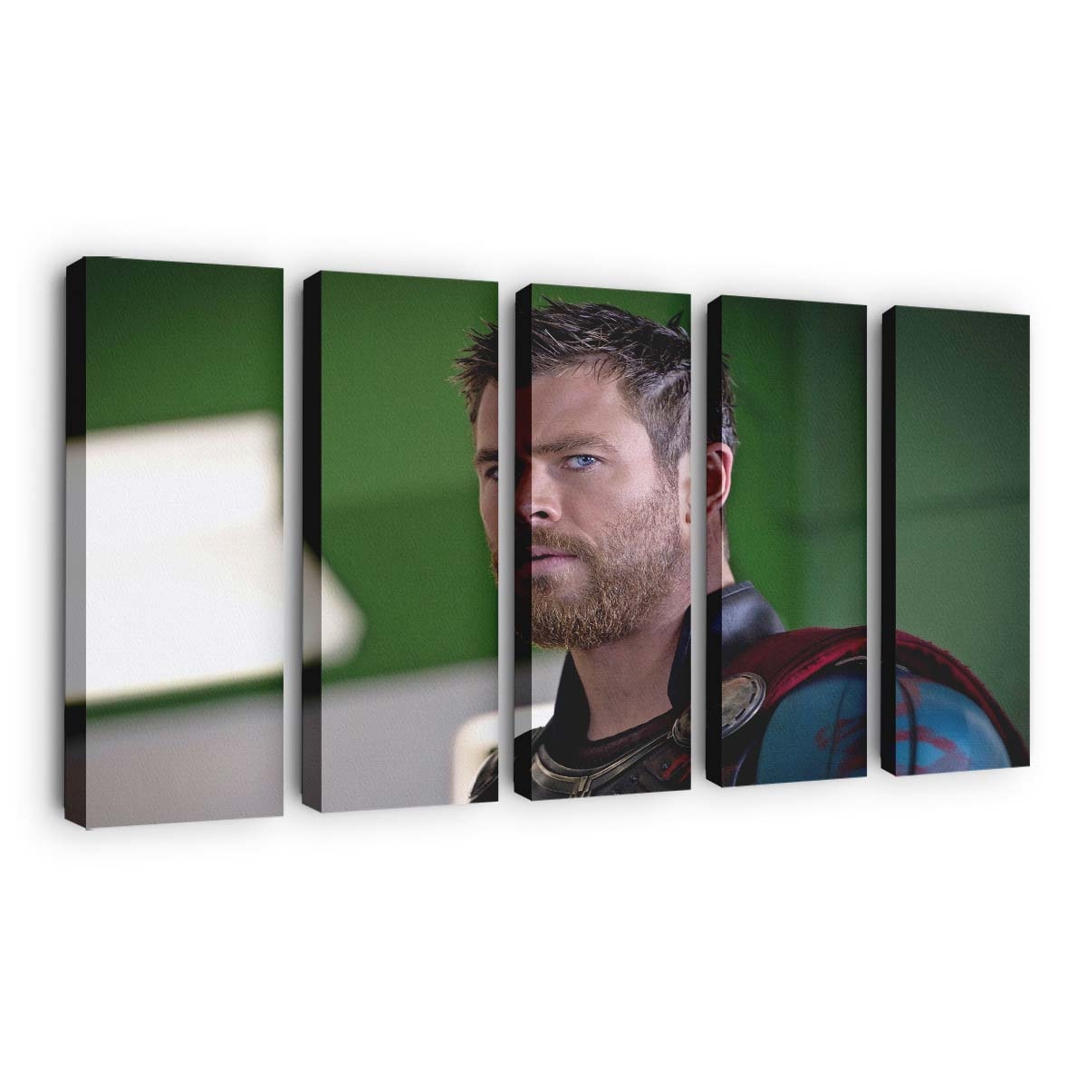Chris Hemsworth New Look In Thor Ragnarok Leinwandbilder | Wanddeko